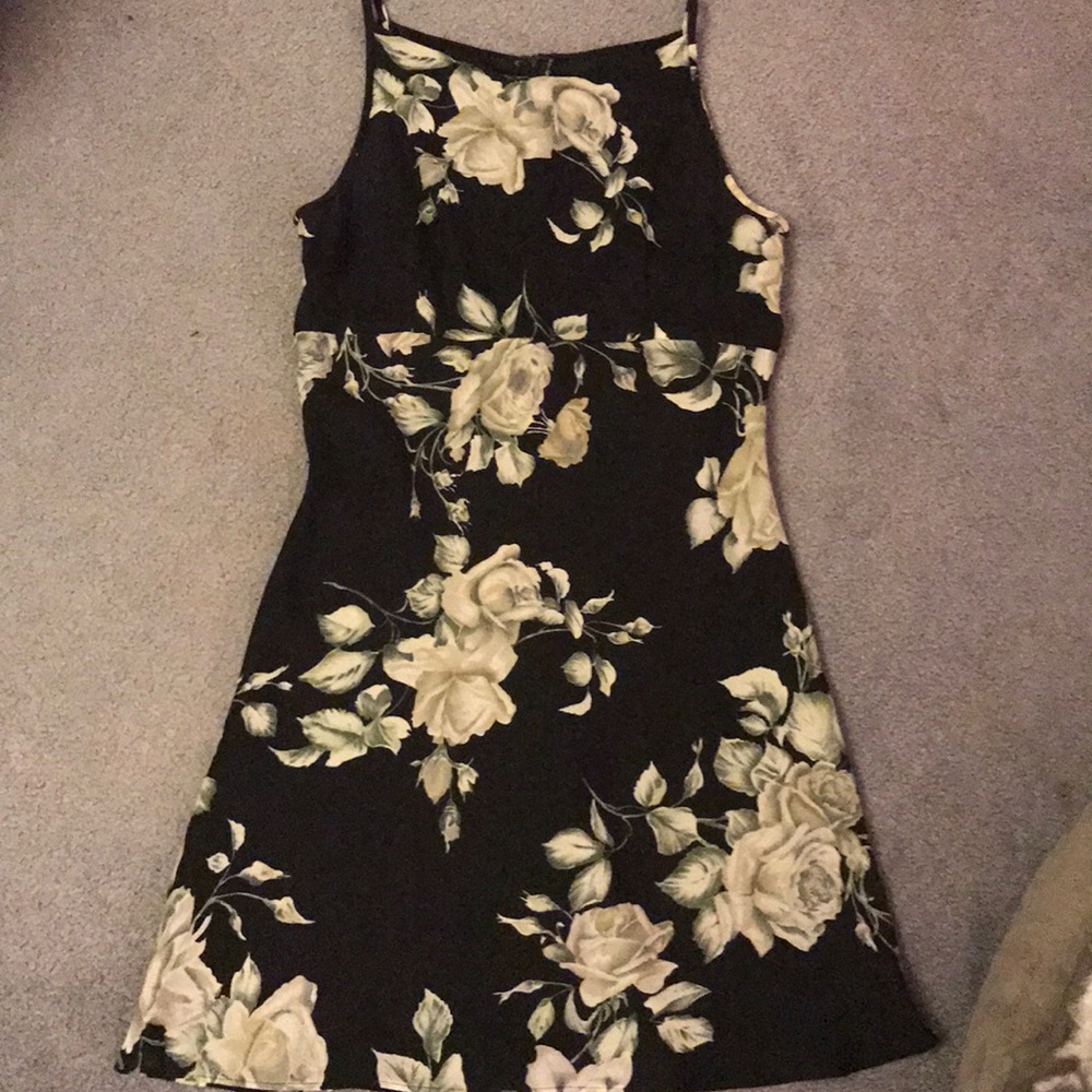 Jessica McClintock size 7/8 dark blue floral dress